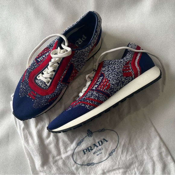 Prada Women’s Knit Sport Sneakers Size 7 1/2 with Duster - Picture 4 of 6